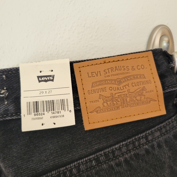 NWT Levi's Ribcage Straight Ankle Jeans, Distressed, Skewed Black, Size 29x27 - Picture 9 of 16